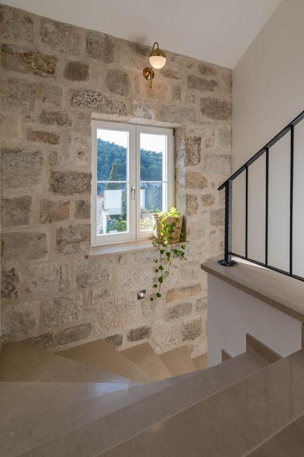 New Villa Ani! Traditional And Luxurious 4-Bedroom Villa With Heated Pool And Sea Views Postira Exteriér fotografie